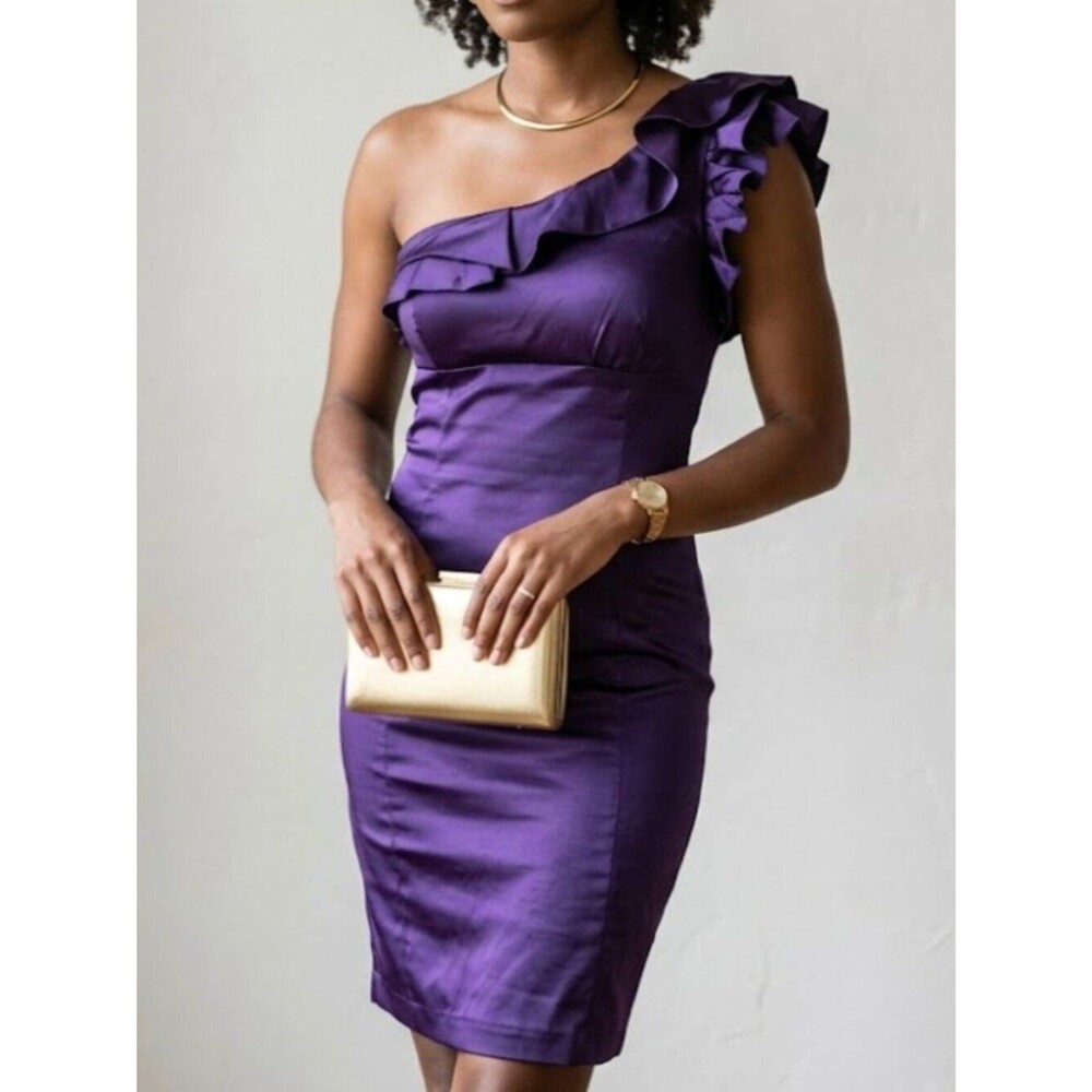 LIKE NEW Snap Purple Satin One Shoulder Ruffle Cocktail Dress Size Medium